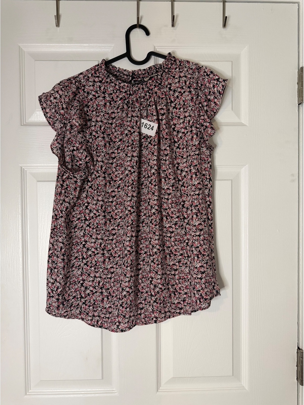 LOFT Floral Ruffle Sleeve Blouse Size Large -#1624